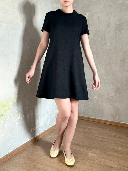 vintage 60s handmade babydoll mod black polka dot short sleeve collared mini dress